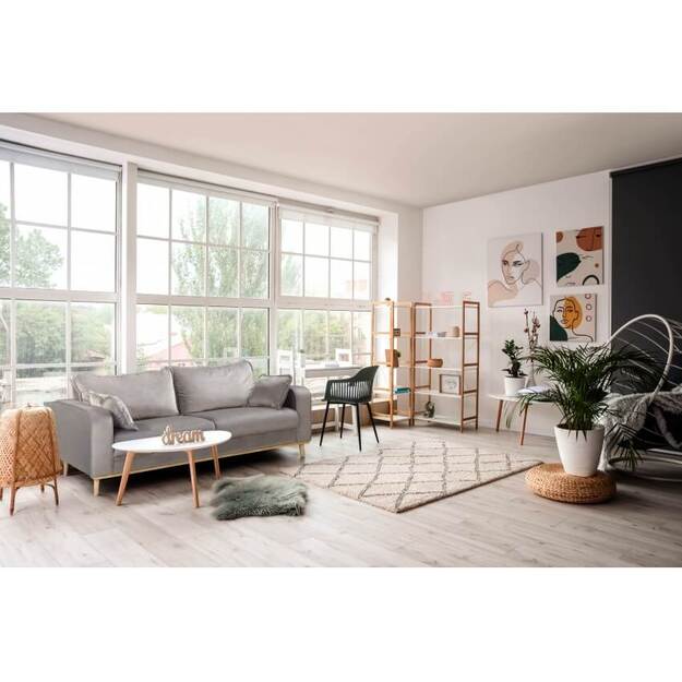 Trivietė sofa Beata – stilius ir komfortas kasdieniam poilsiui