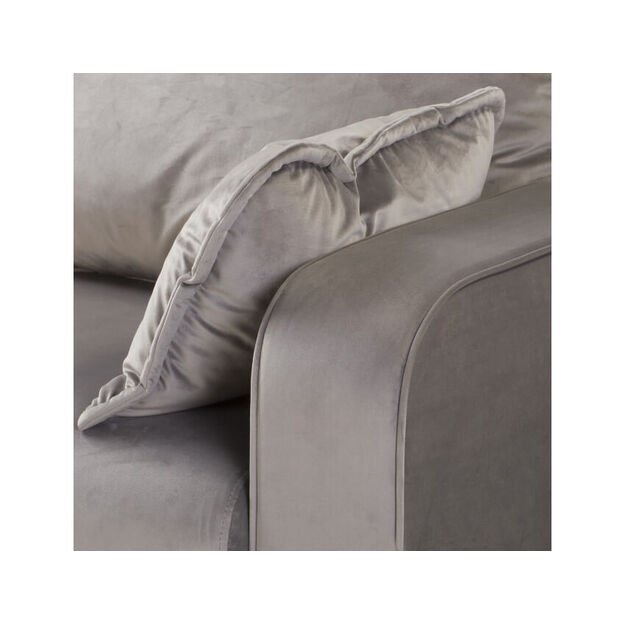 Trivietė sofa Beata – stilius ir komfortas kasdieniam poilsiui