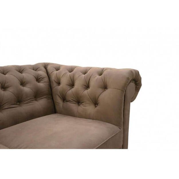 Chesterfield tipo trivietė sofa Cambridge – elegancija ir funkcionalumas su britišku charakteriu