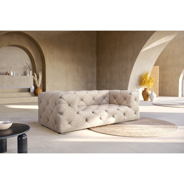 Dvivietė sofa Fresco - kompaktiška, minkšti porankiai, kasdieniam poilsiui