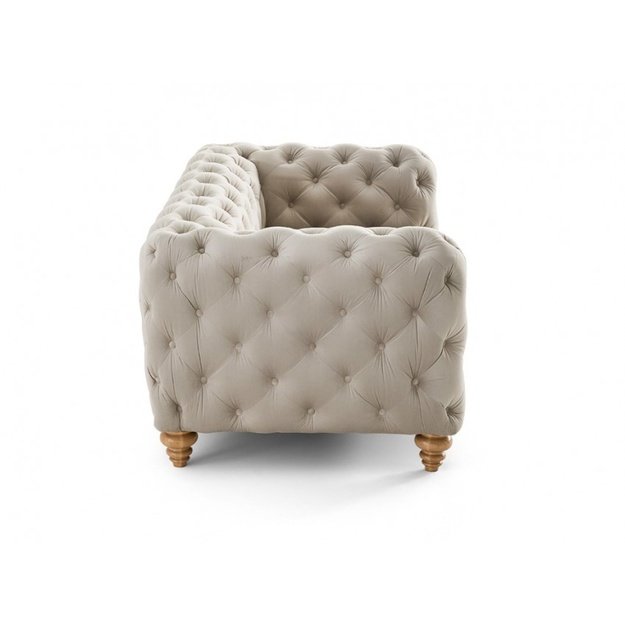 Dvivietė sofa Chesty - minkšta Chesterfield stilistika, medinės kojelės, banguotos spyruoklės
